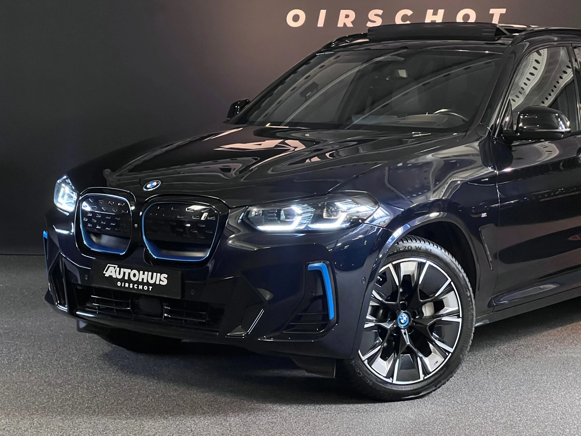 Hoofdafbeelding BMW iX3