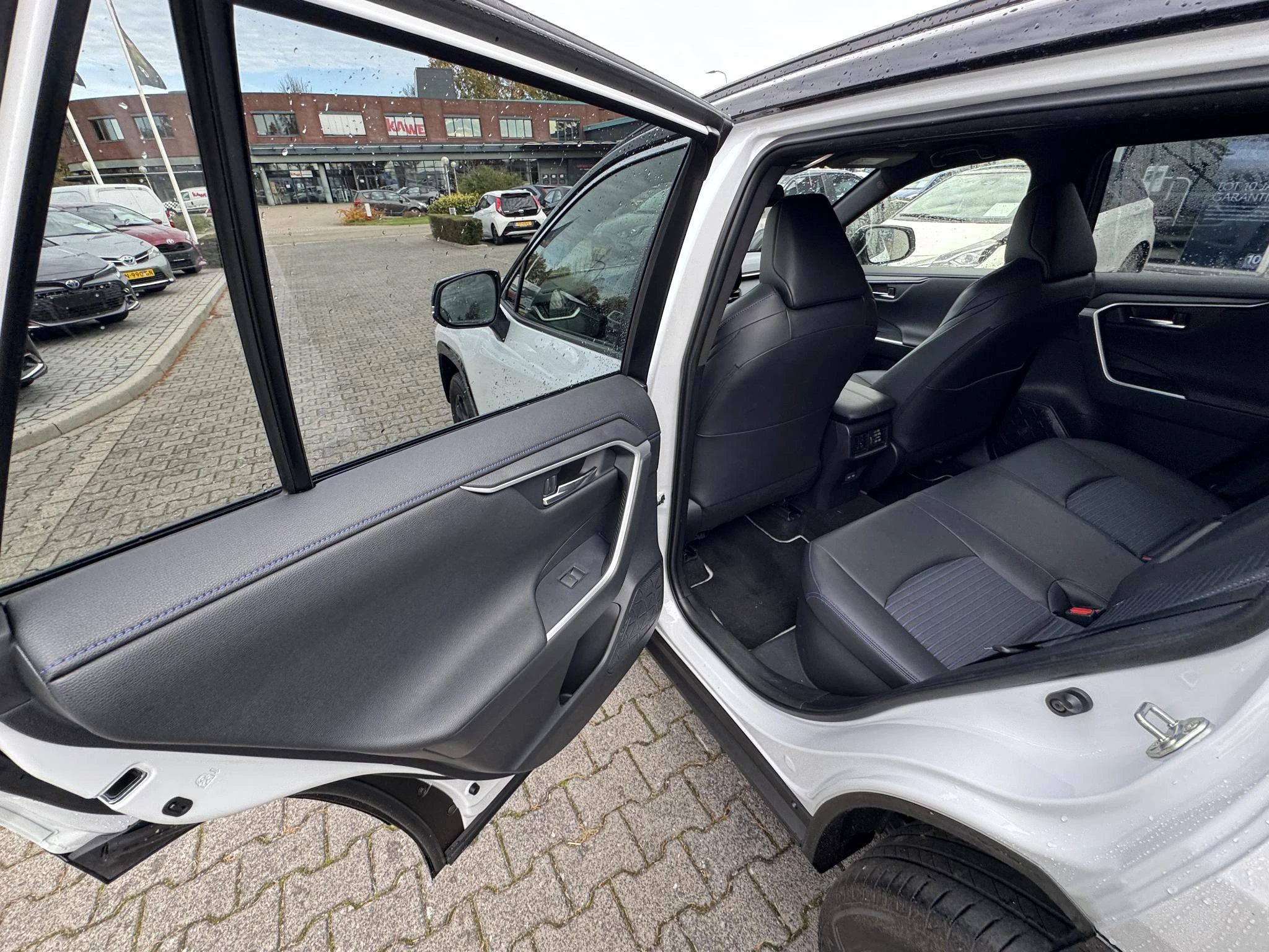 Hoofdafbeelding Toyota RAV4