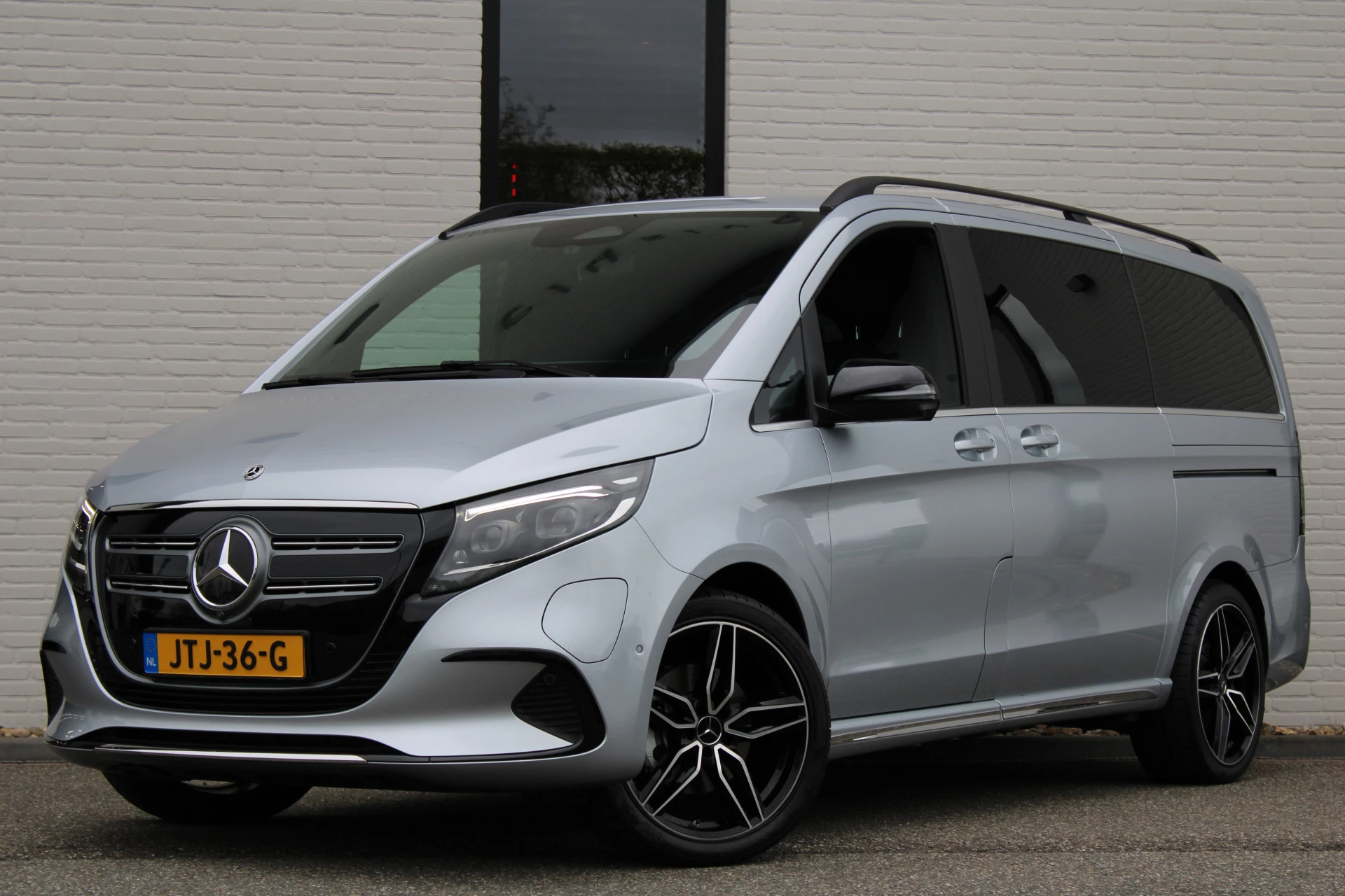 Hoofdafbeelding Mercedes-Benz EQV
