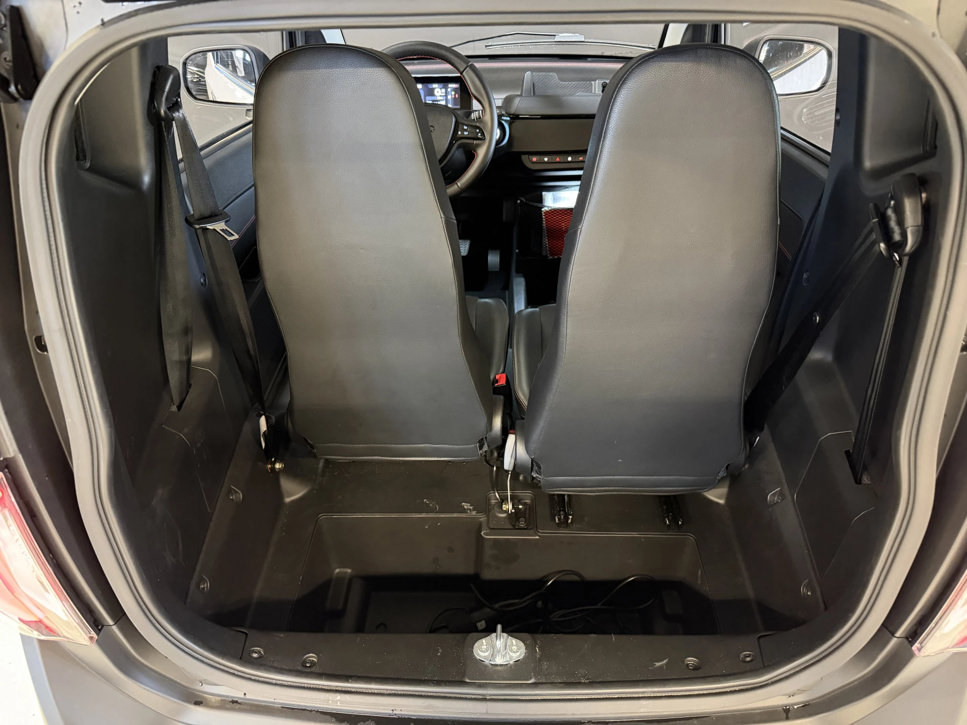 Hoofdafbeelding Silence S04