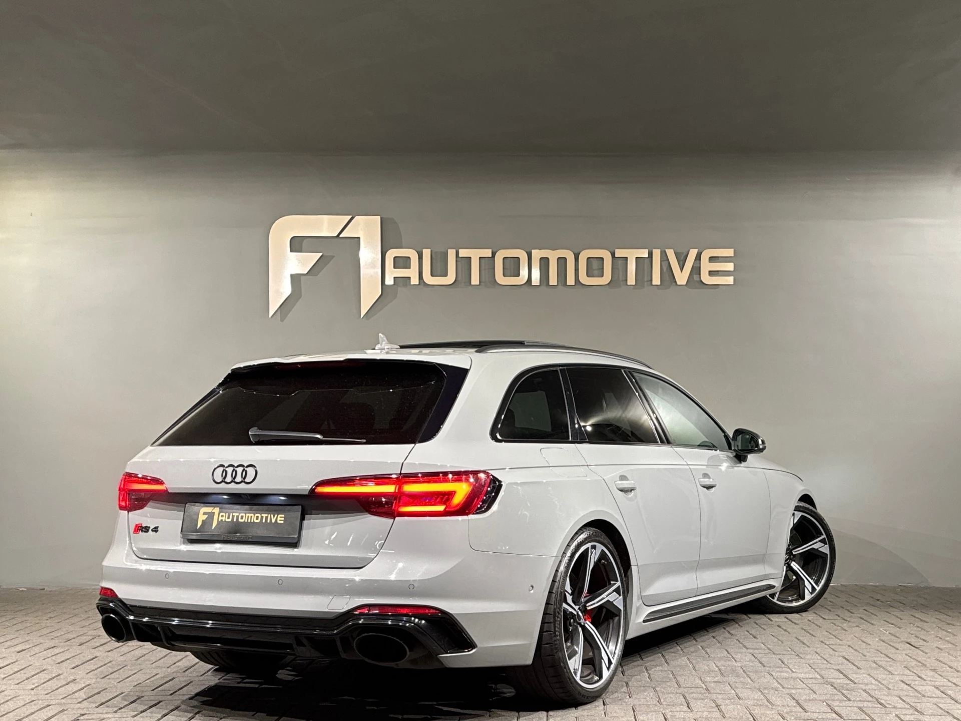 Hoofdafbeelding Audi RS4