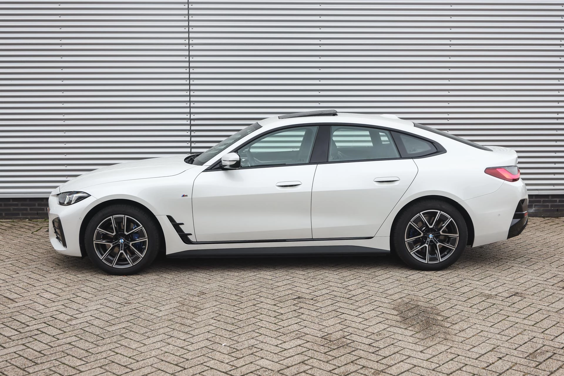 Hoofdafbeelding BMW i4