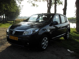 Hoofdafbeelding Dacia Sandero Dacia Sandero Sandero 1.2 Laurate 5DRS. NWE. APK!