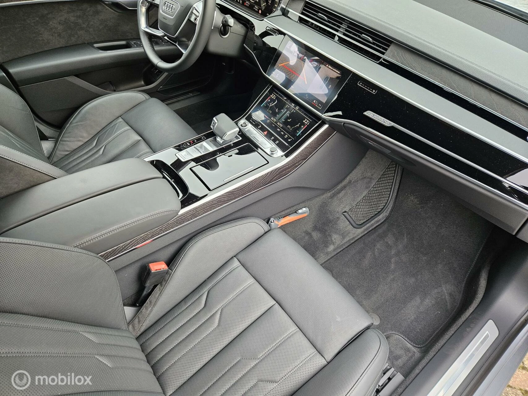 Hoofdafbeelding Audi A8