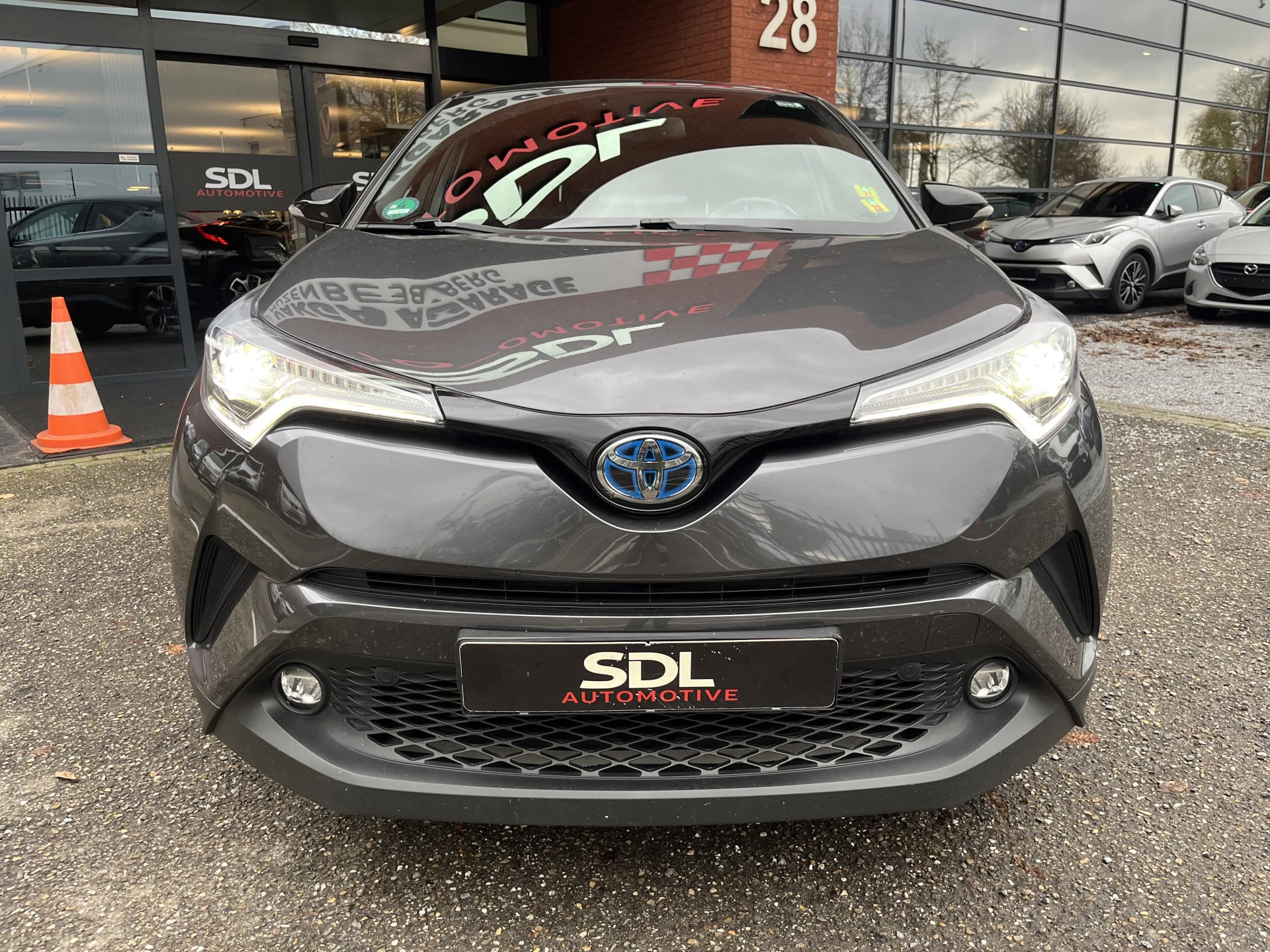 Hoofdafbeelding Toyota C-HR