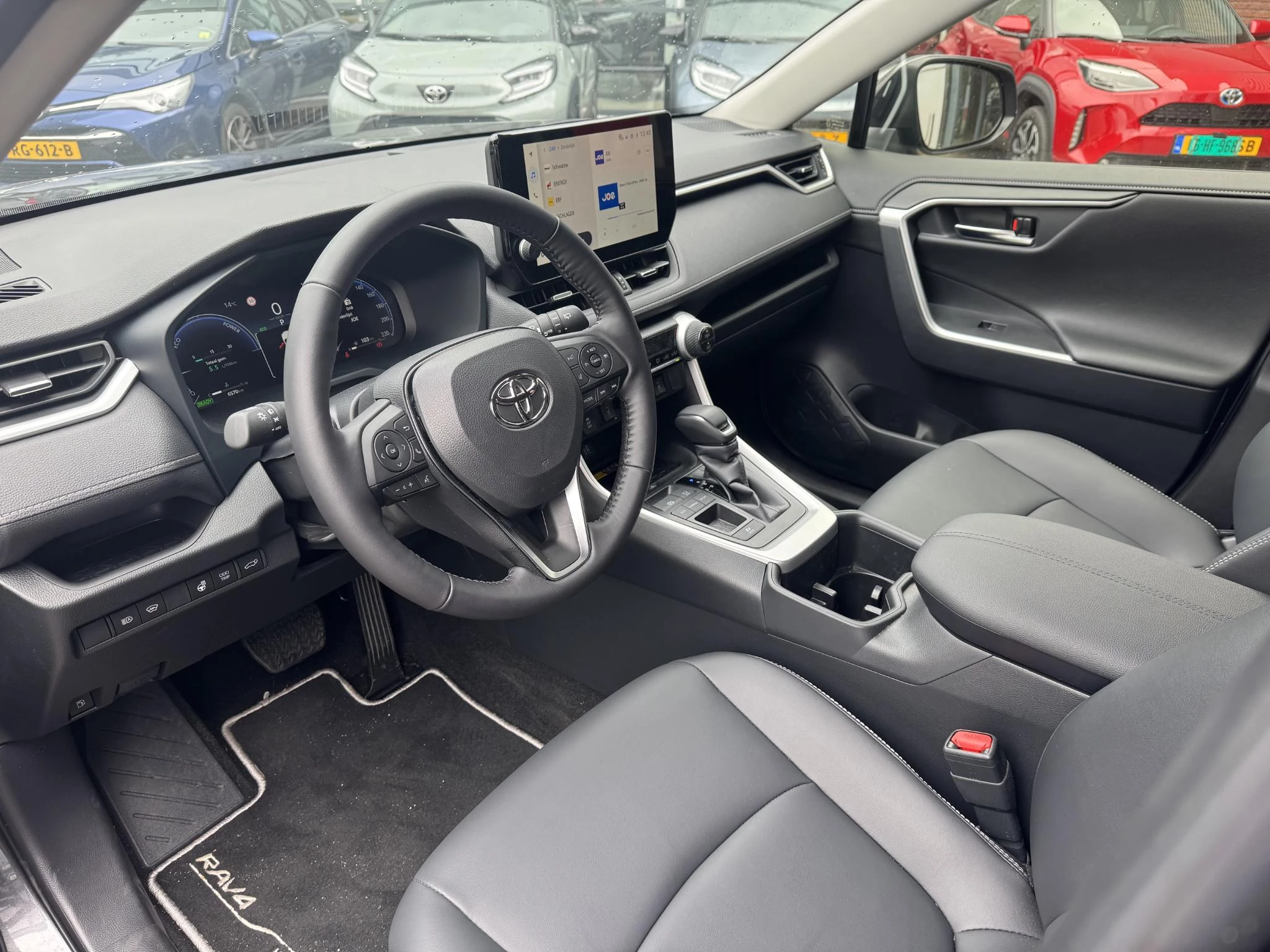 Hoofdafbeelding Toyota RAV4