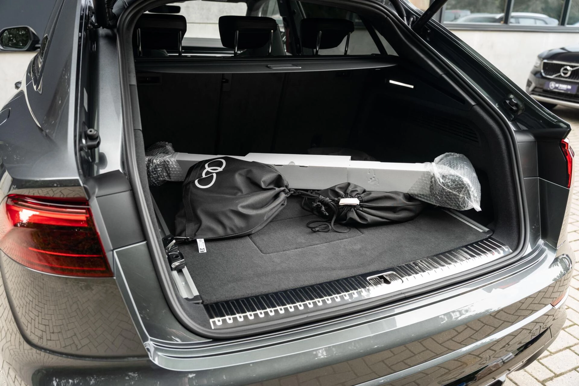 Hoofdafbeelding Audi Q8