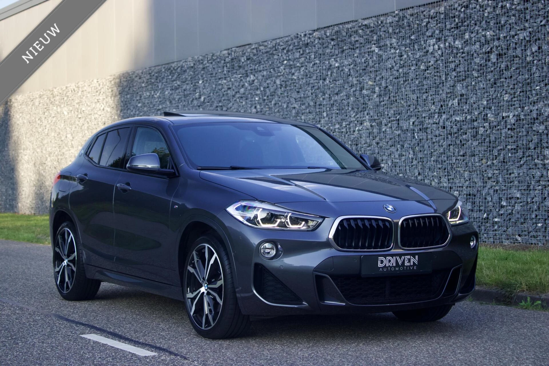 Hoofdafbeelding BMW X2