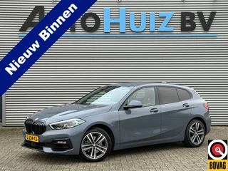 BMW 1 Serie 118i Sport Line Achteruitrijcamera Trekhaak LED Sportstoelen Carplay BTW auto