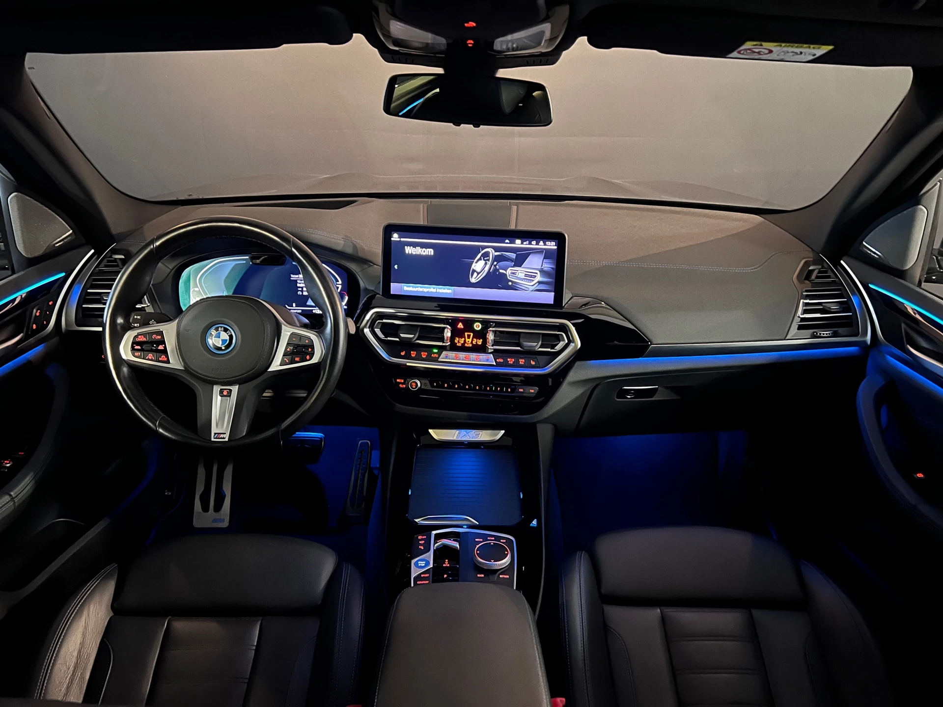 Hoofdafbeelding BMW iX3