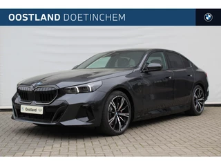 BMW 5 Serie 530e M Sport Automaat / Trekhaak / Panoramdak / Comfortstoelen / Comfort Access / Stoelventilatie / Bowers & Wilkins / M Sportonderstel / Adaptieve LED