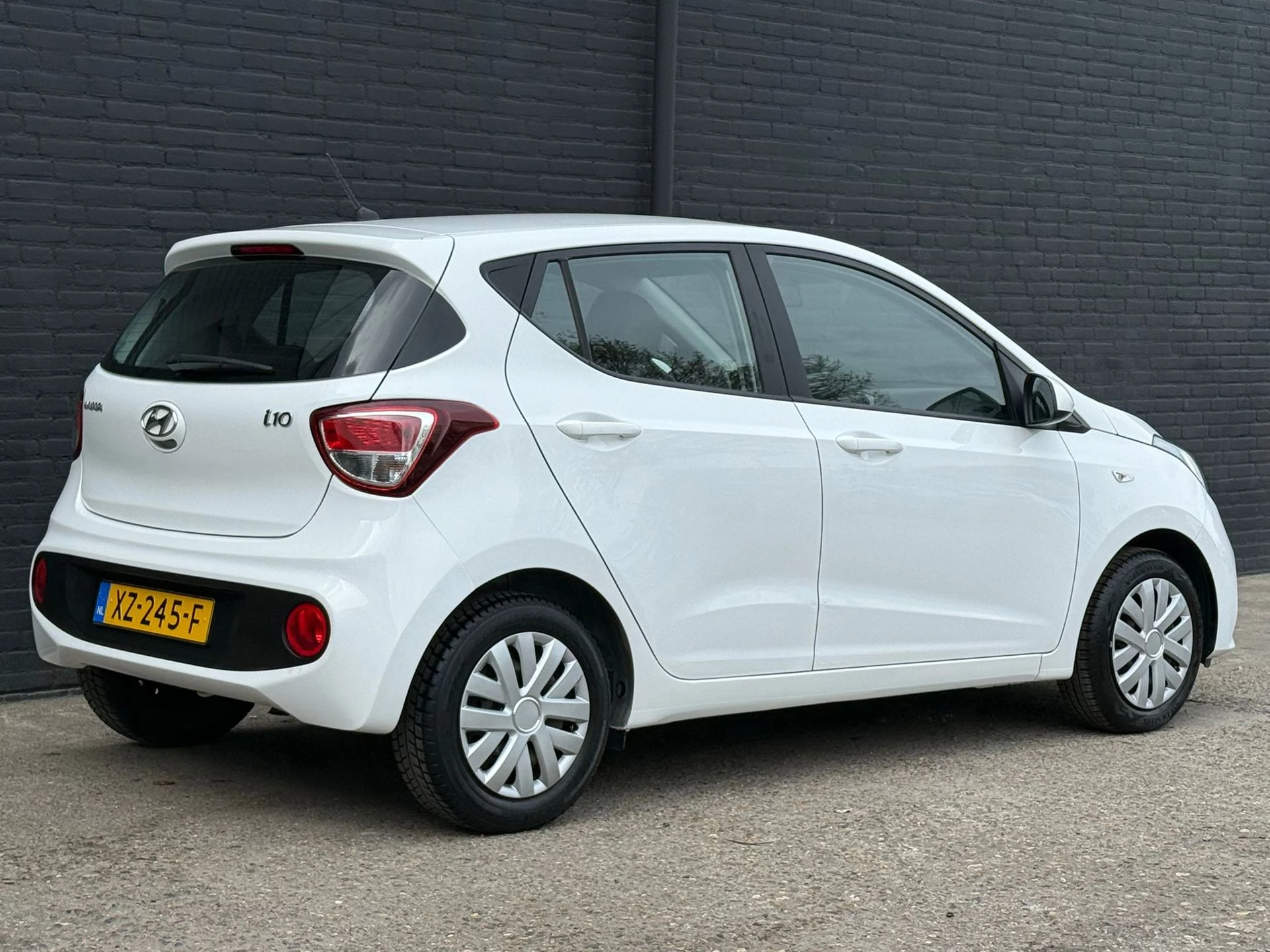 Hoofdafbeelding Hyundai i10