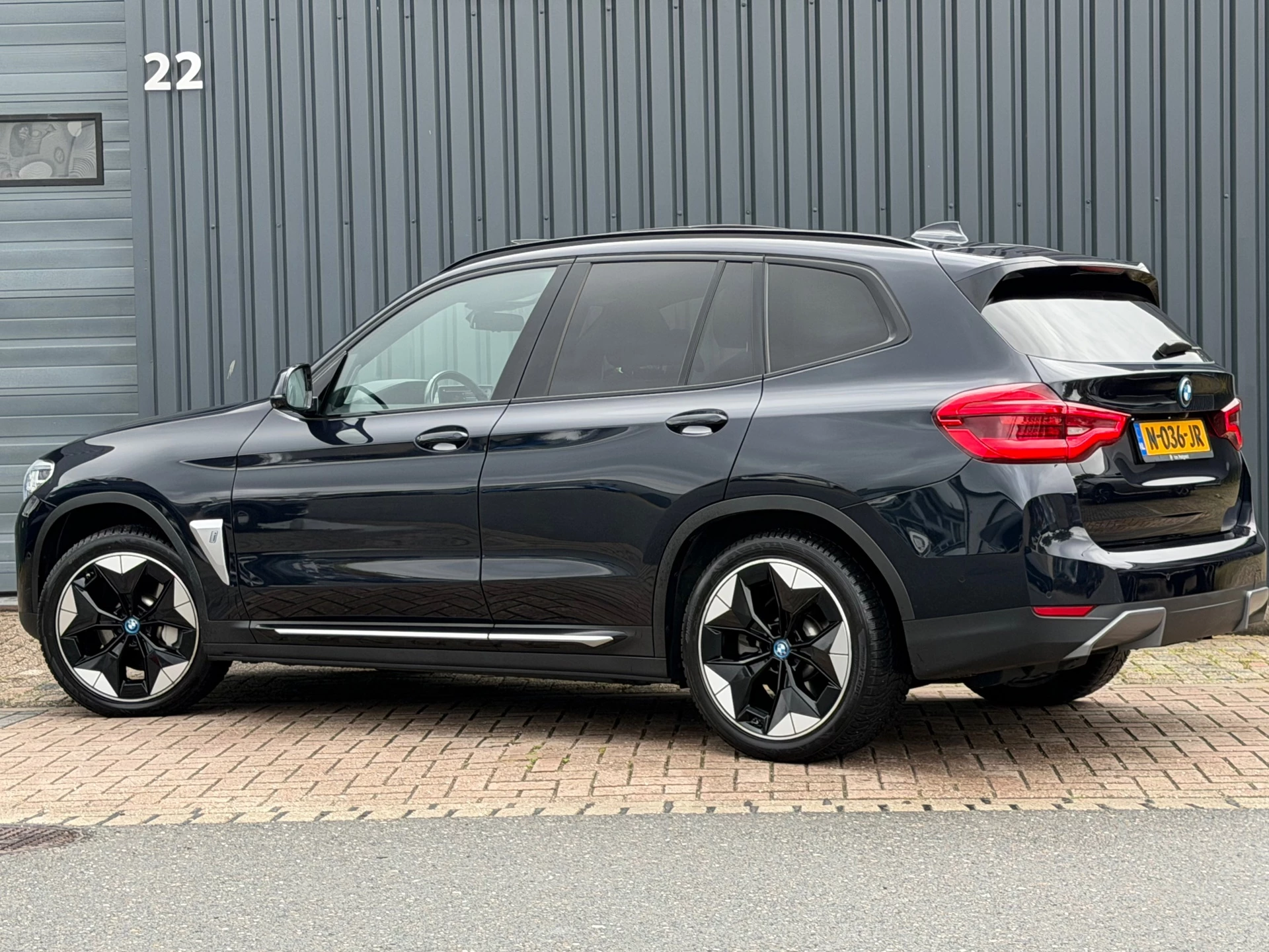 Hoofdafbeelding BMW iX3
