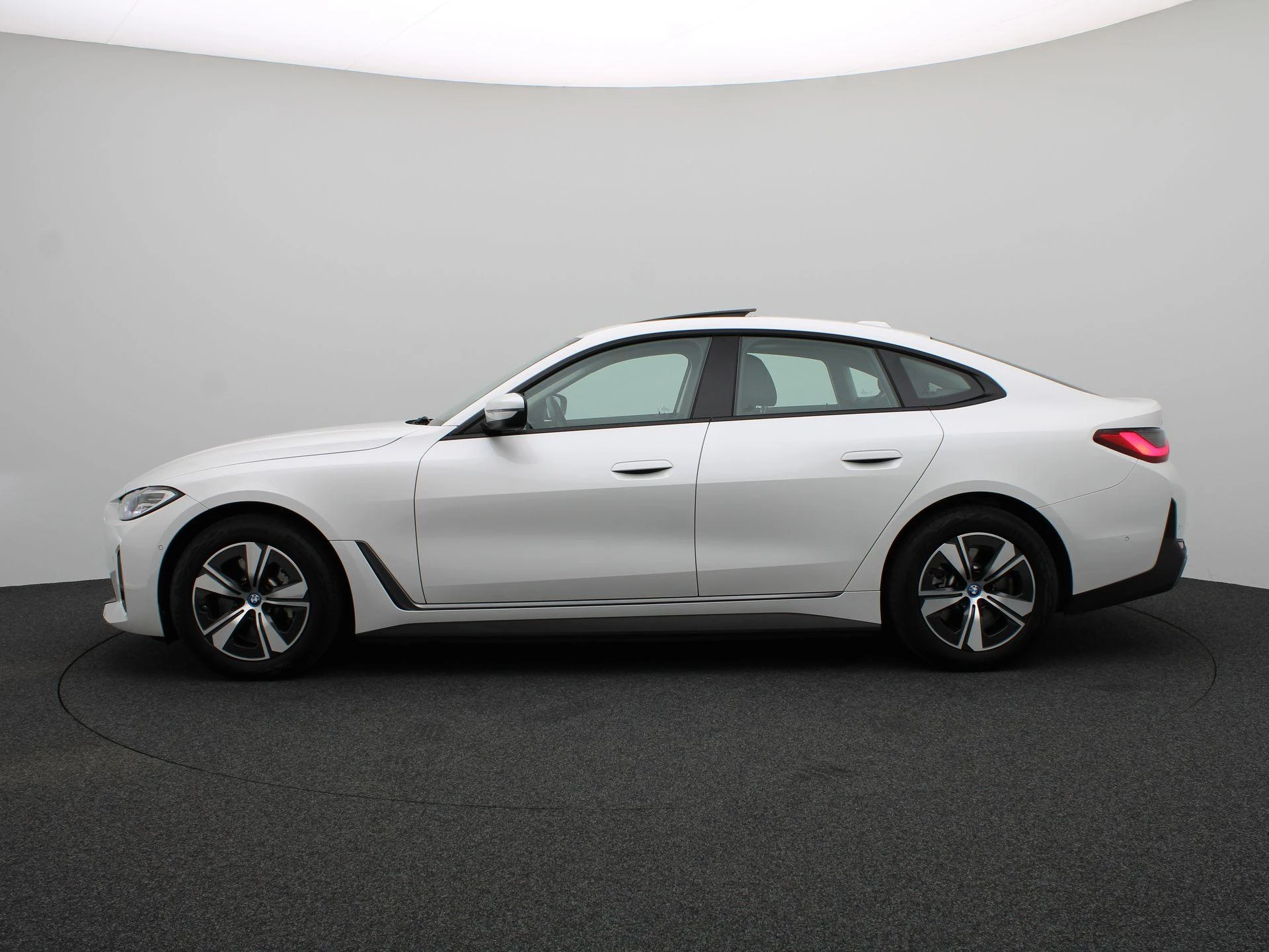 Hoofdafbeelding BMW i4