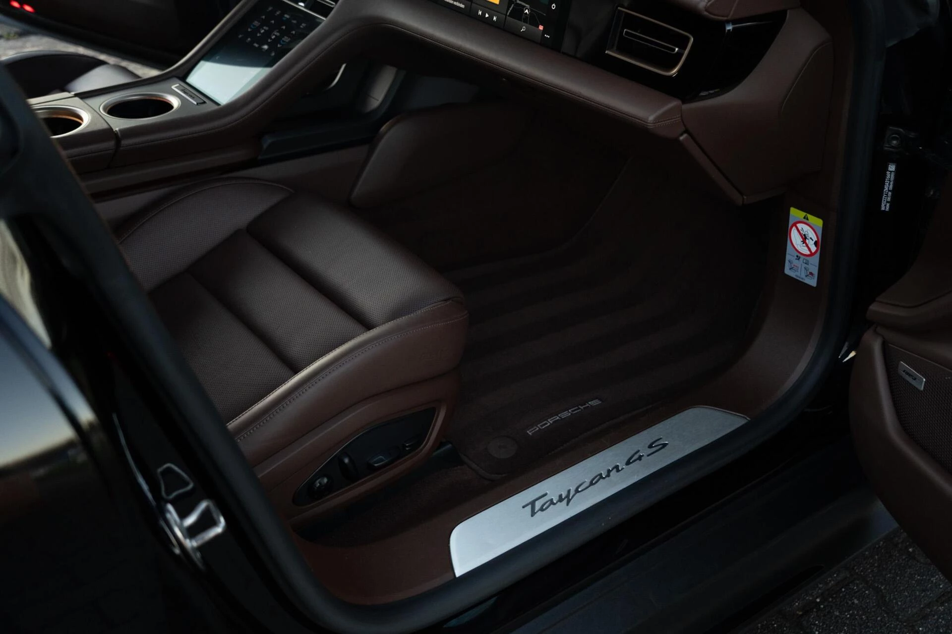 Hoofdafbeelding Porsche Taycan