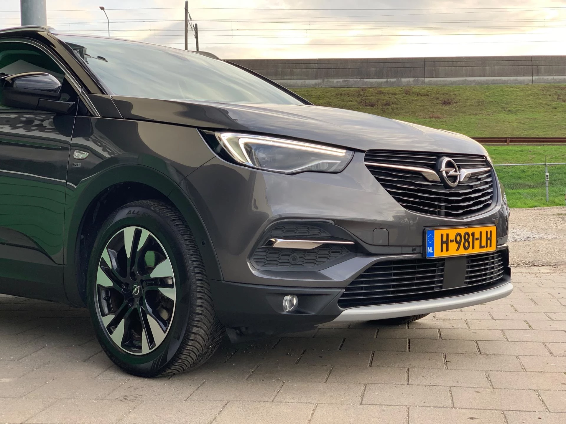 Hoofdafbeelding Opel Grandland X