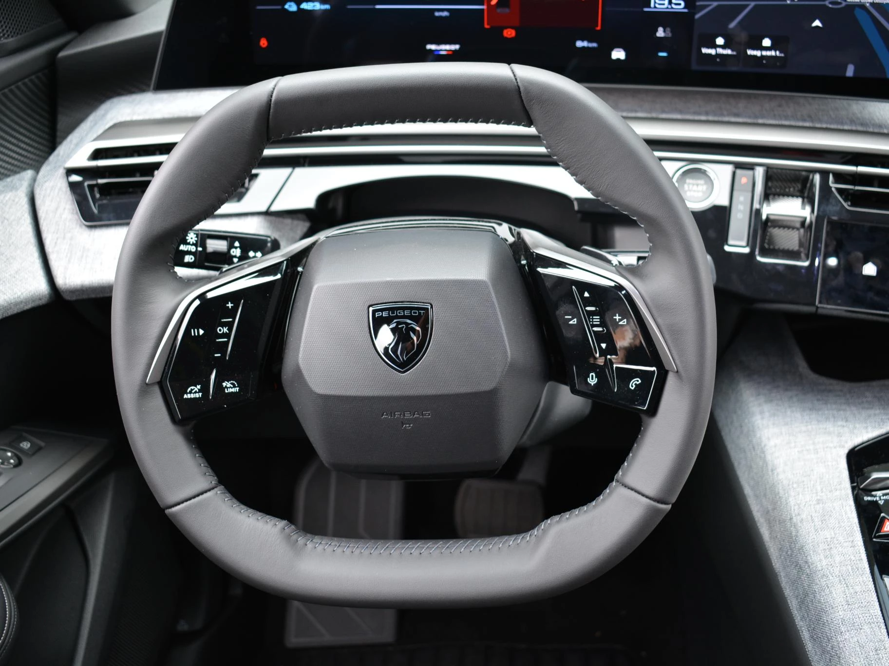Hoofdafbeelding Peugeot e-3008