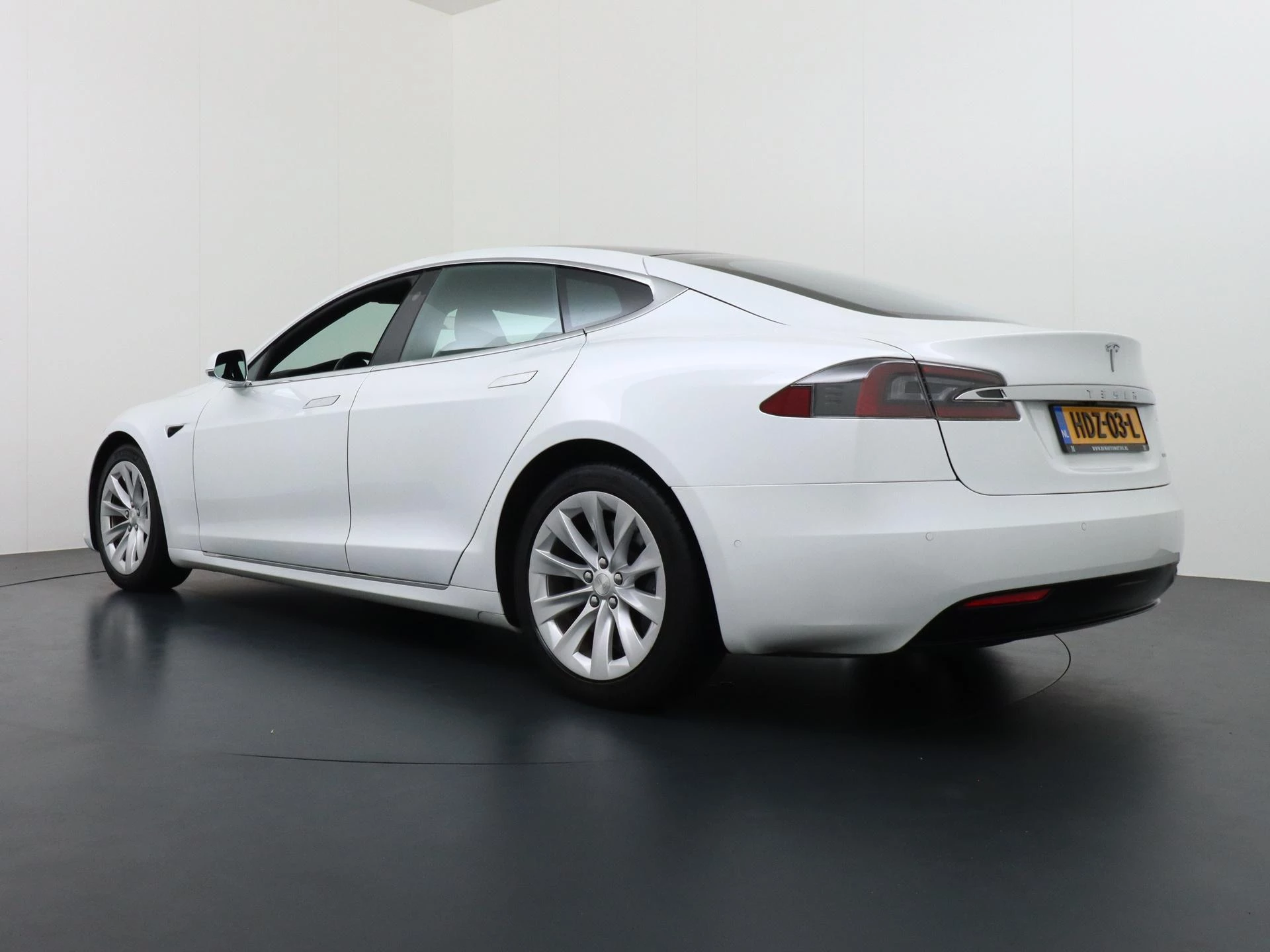 Hoofdafbeelding Tesla Model S