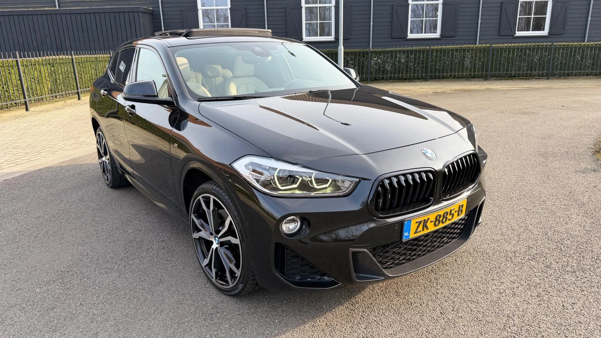 Hoofdafbeelding BMW X2