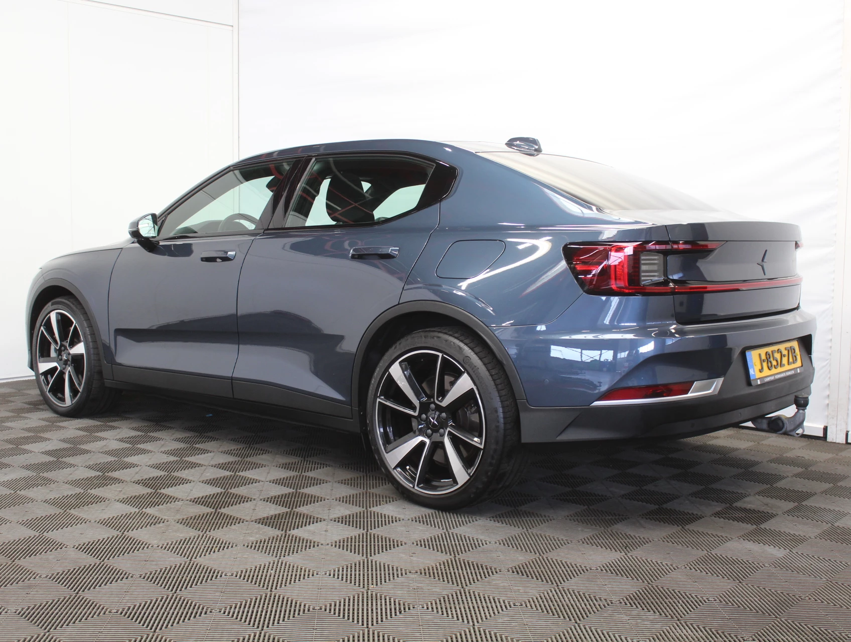 Hoofdafbeelding Polestar 2