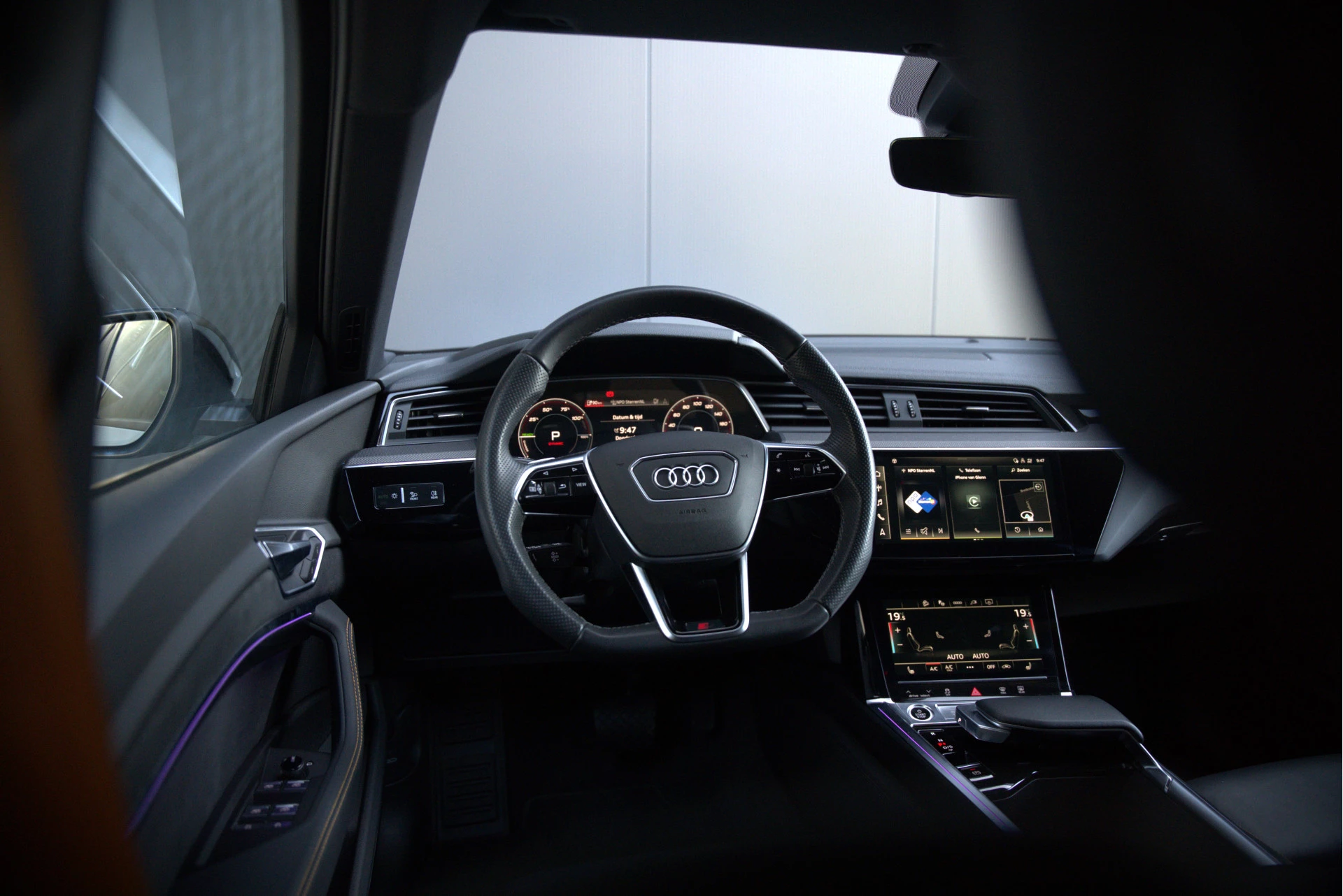 Hoofdafbeelding Audi e-tron