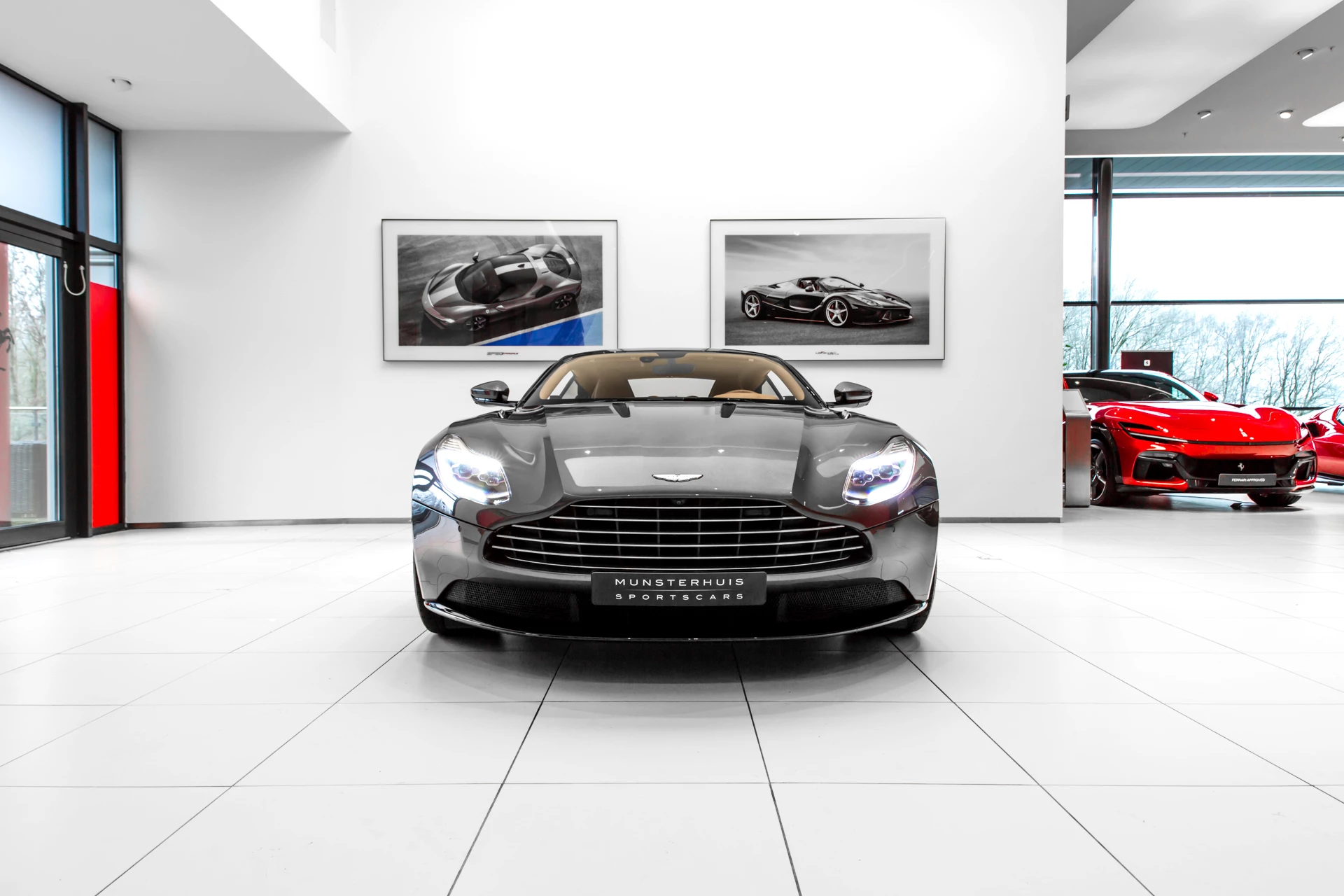 Hoofdafbeelding Aston Martin DB11