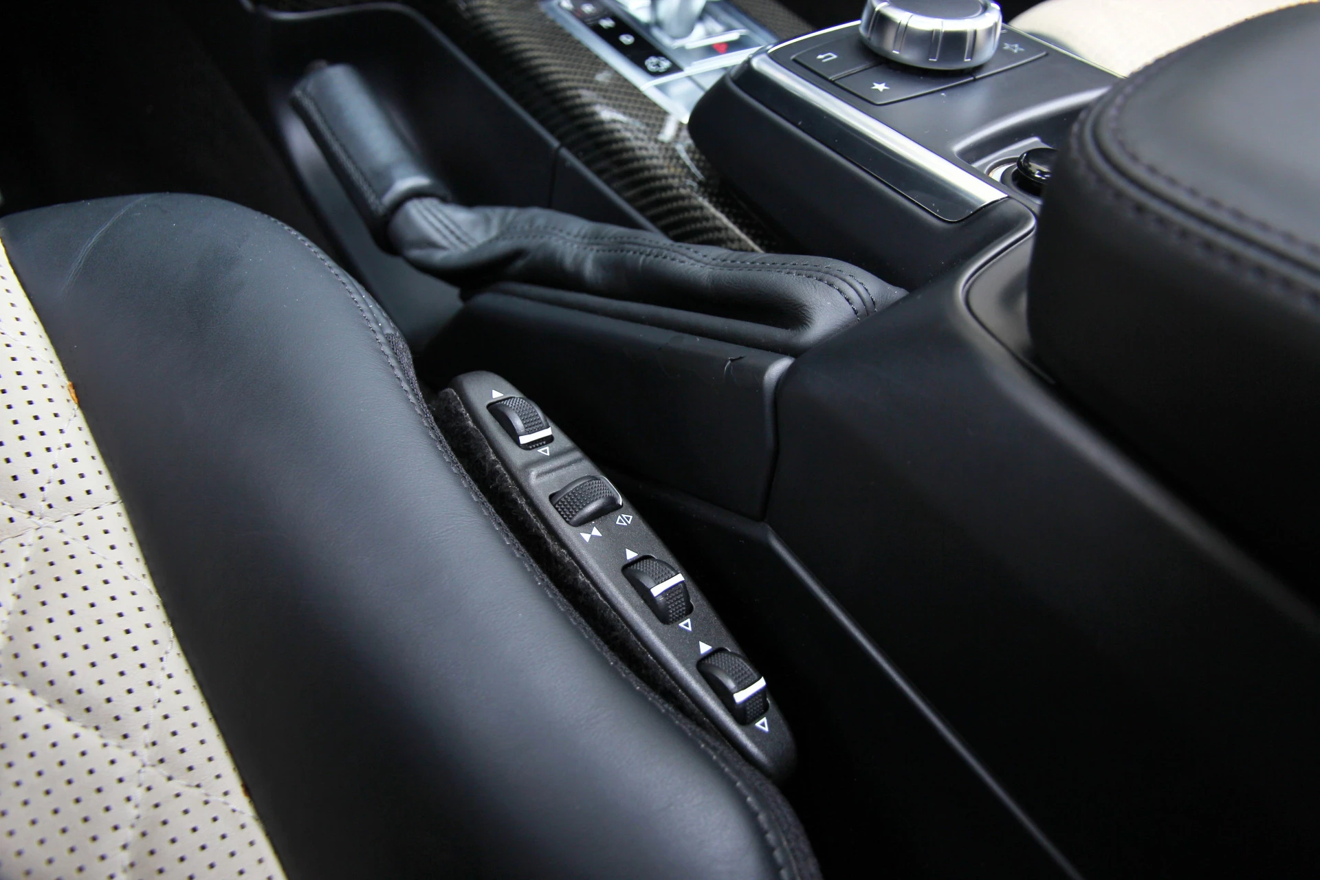 Hoofdafbeelding Mercedes-Benz G-Klasse