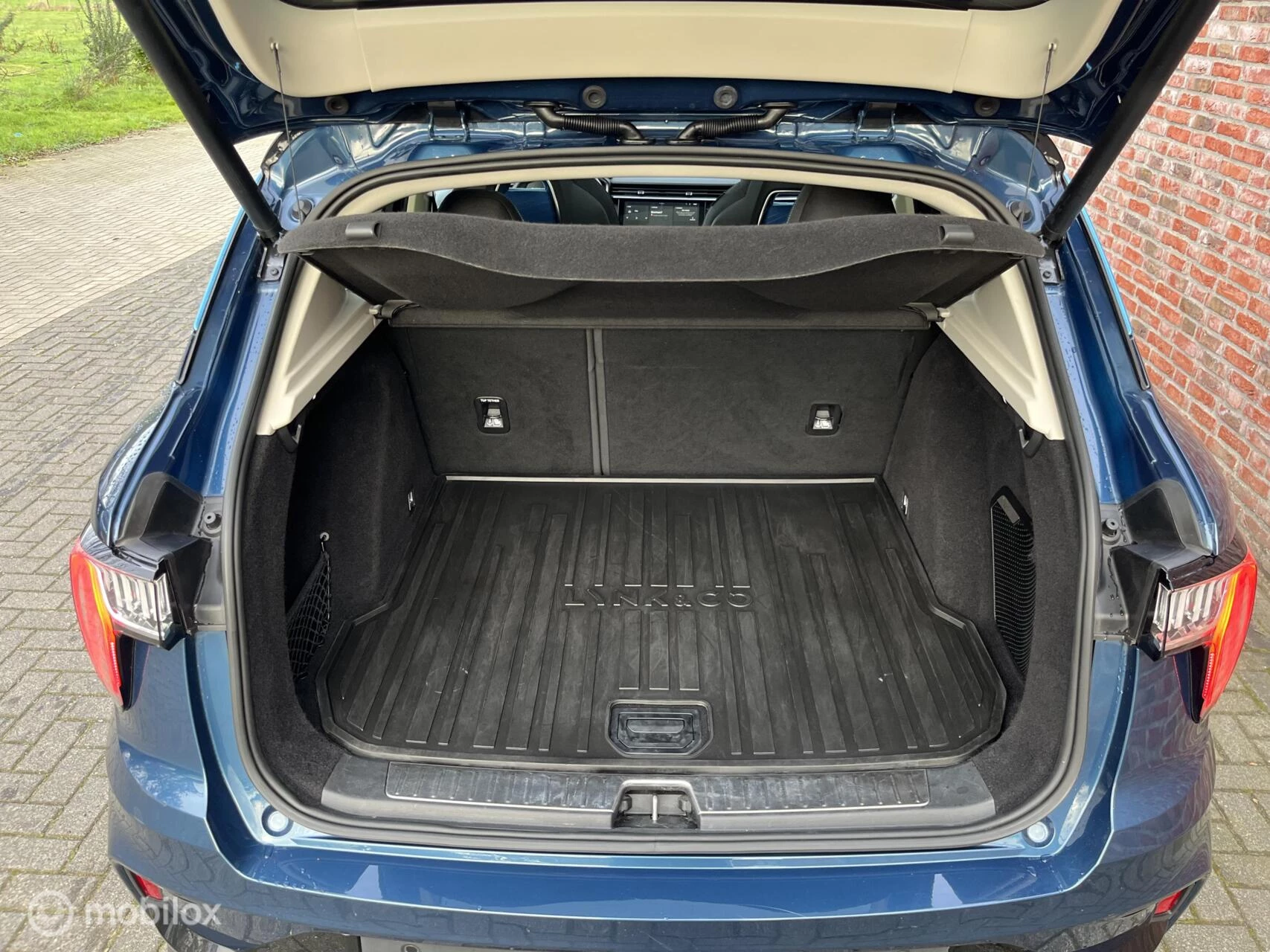 Hoofdafbeelding Lynk & Co 01