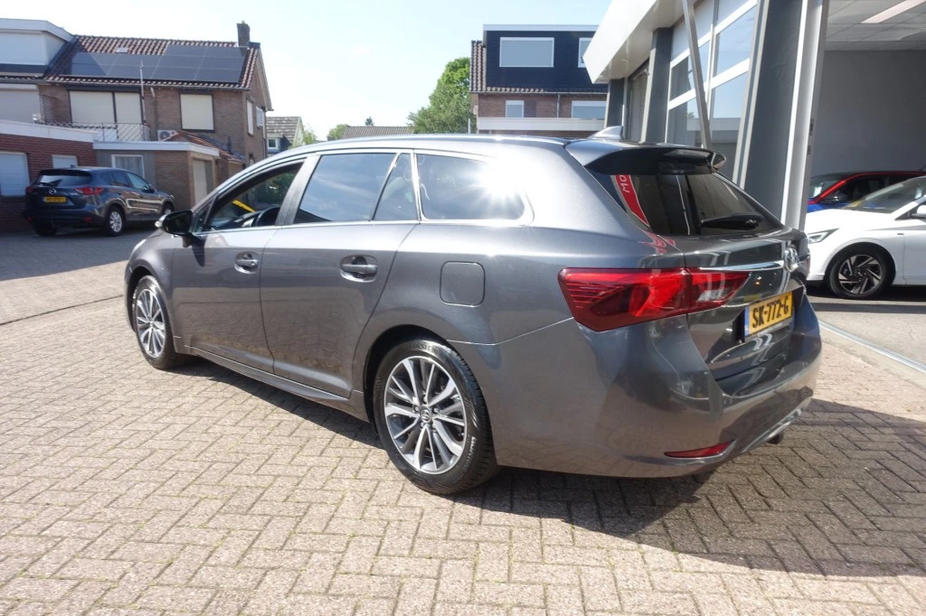 Hoofdafbeelding Toyota Avensis