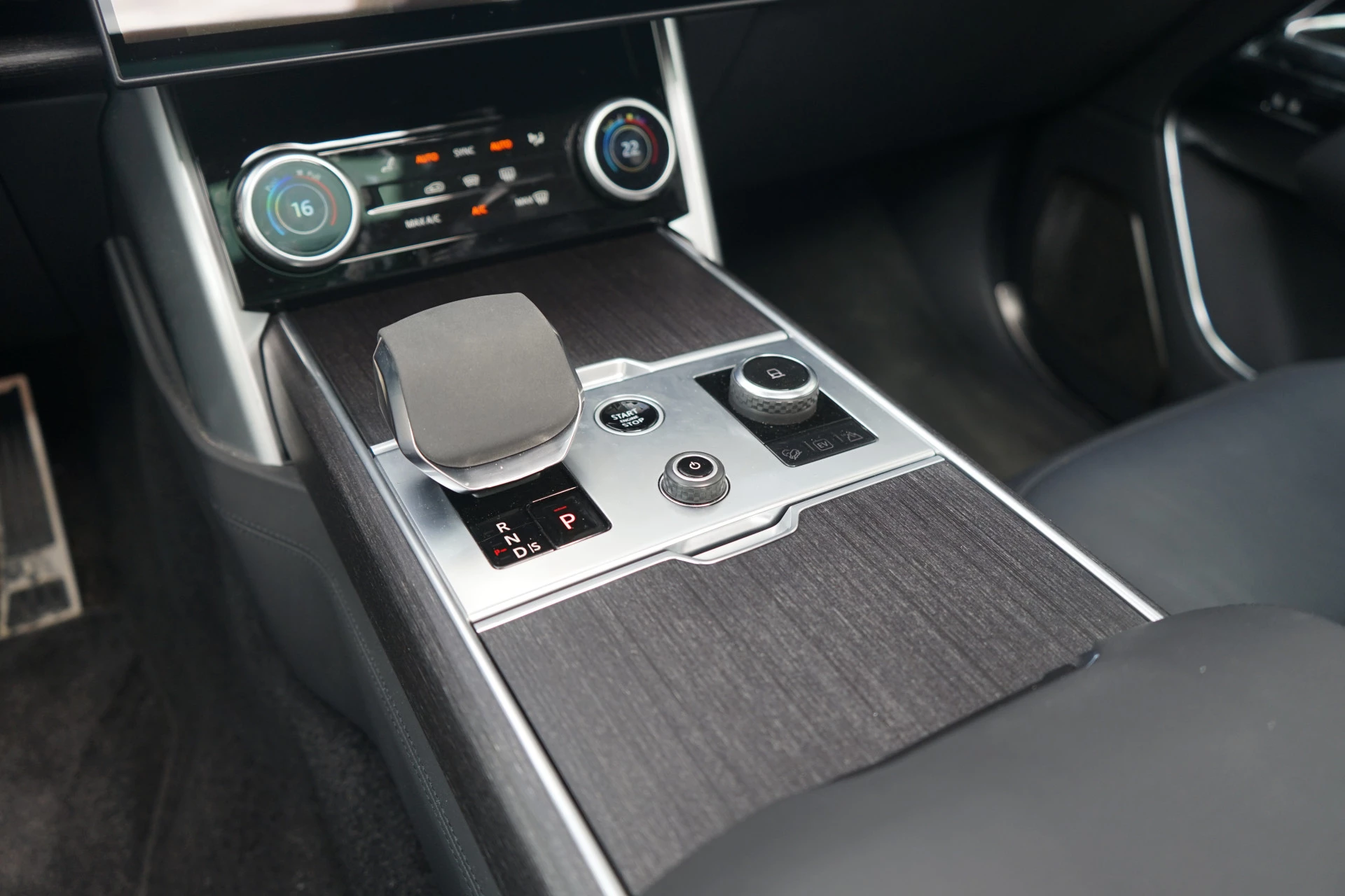 Hoofdafbeelding Land Rover Range Rover