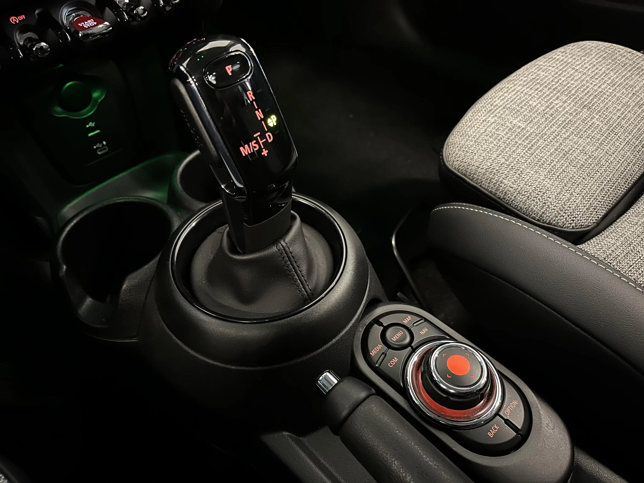 Hoofdafbeelding MINI Cooper