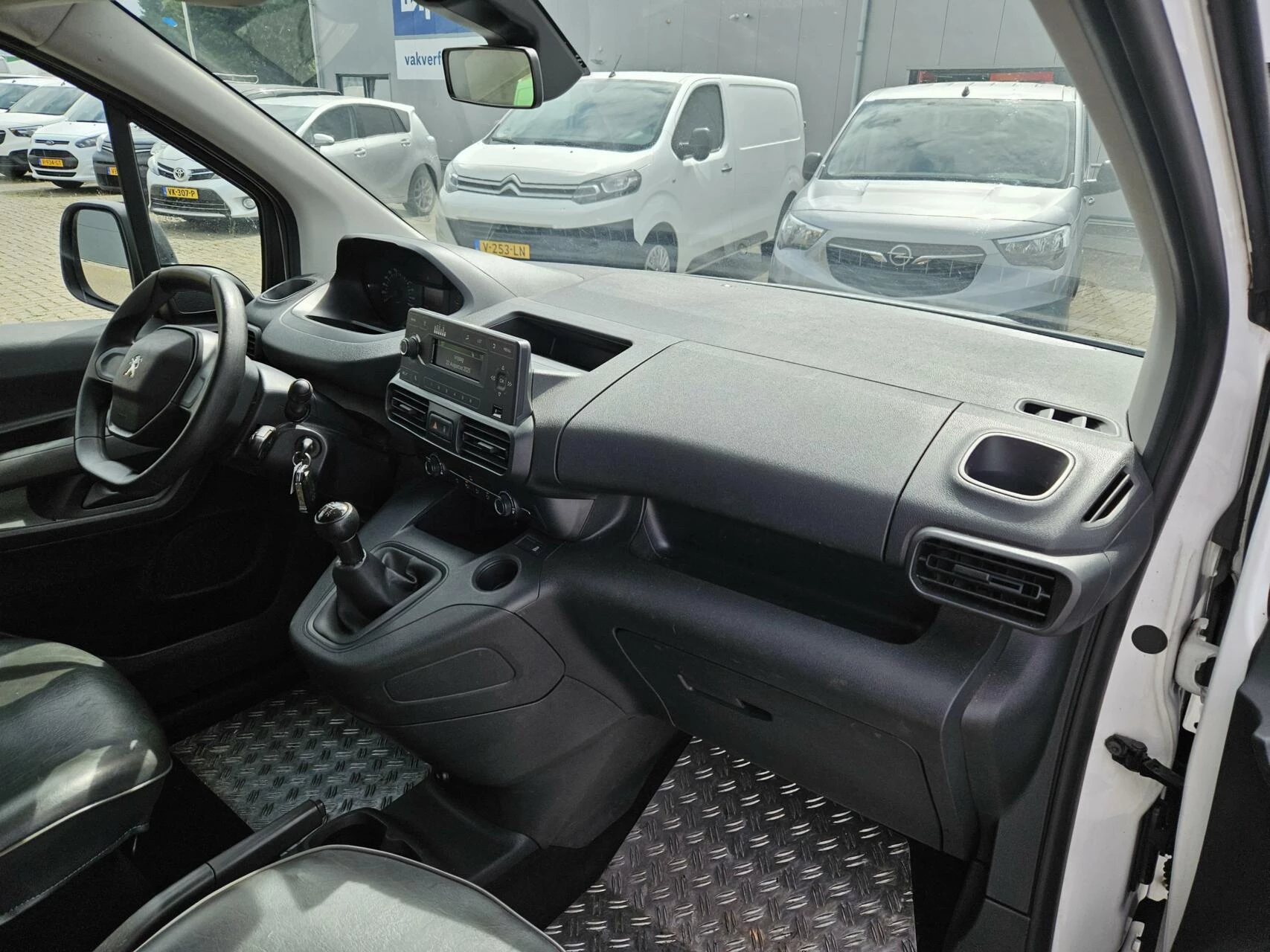 Hoofdafbeelding Peugeot Partner
