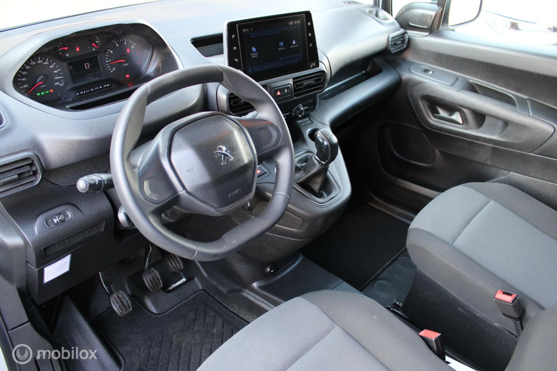 Hoofdafbeelding Peugeot Partner