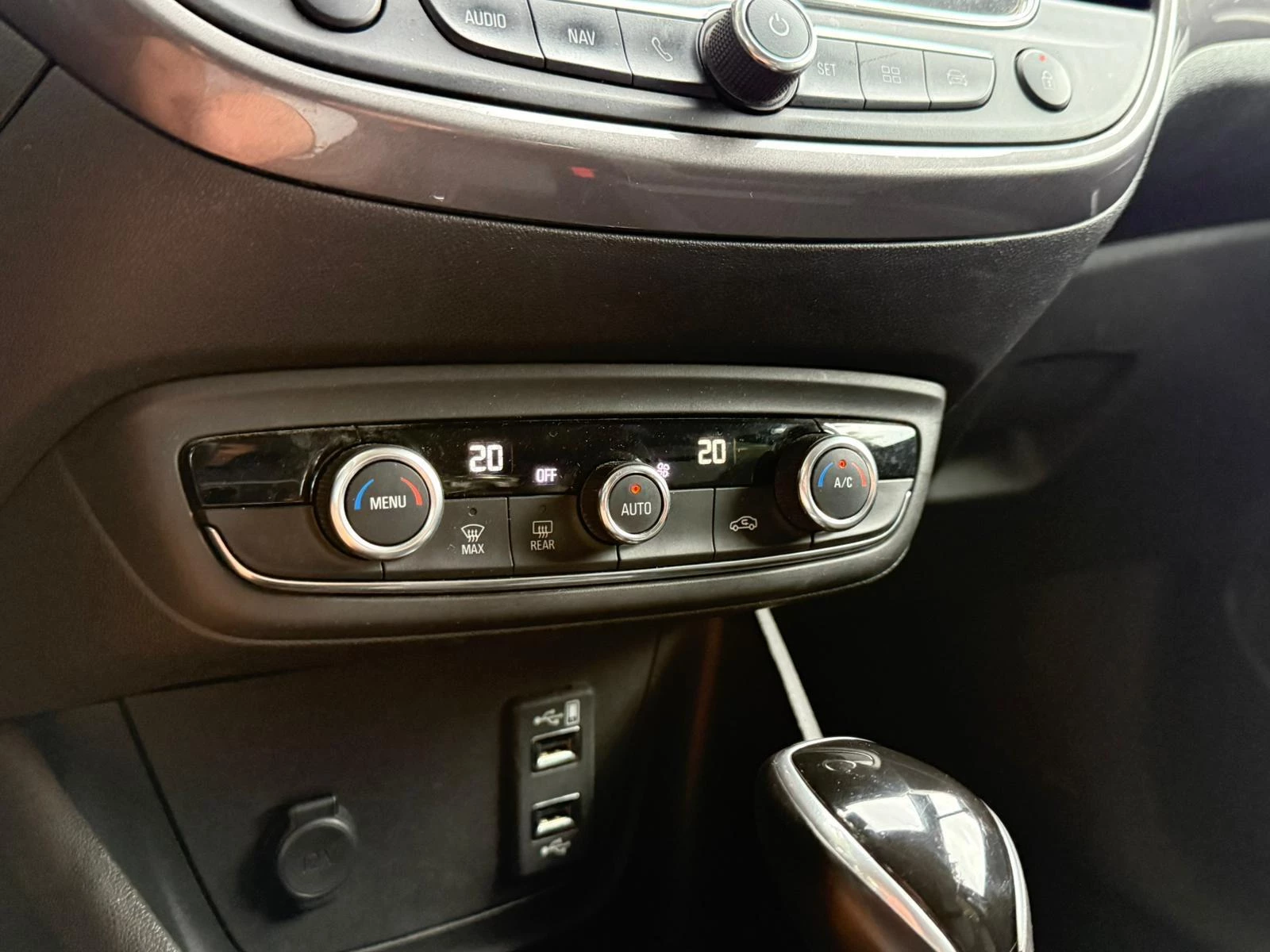Hoofdafbeelding Opel Crossland X