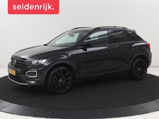 Volkswagen T-Roc 1.5 TSI Sport | Carplay | Virtual Cockpit |  Full LED | Navigatie | Climate control | Parkeerhulp | 19'' lichtmetalen velgen | Bluetooth | Getint glas | Sportstuur