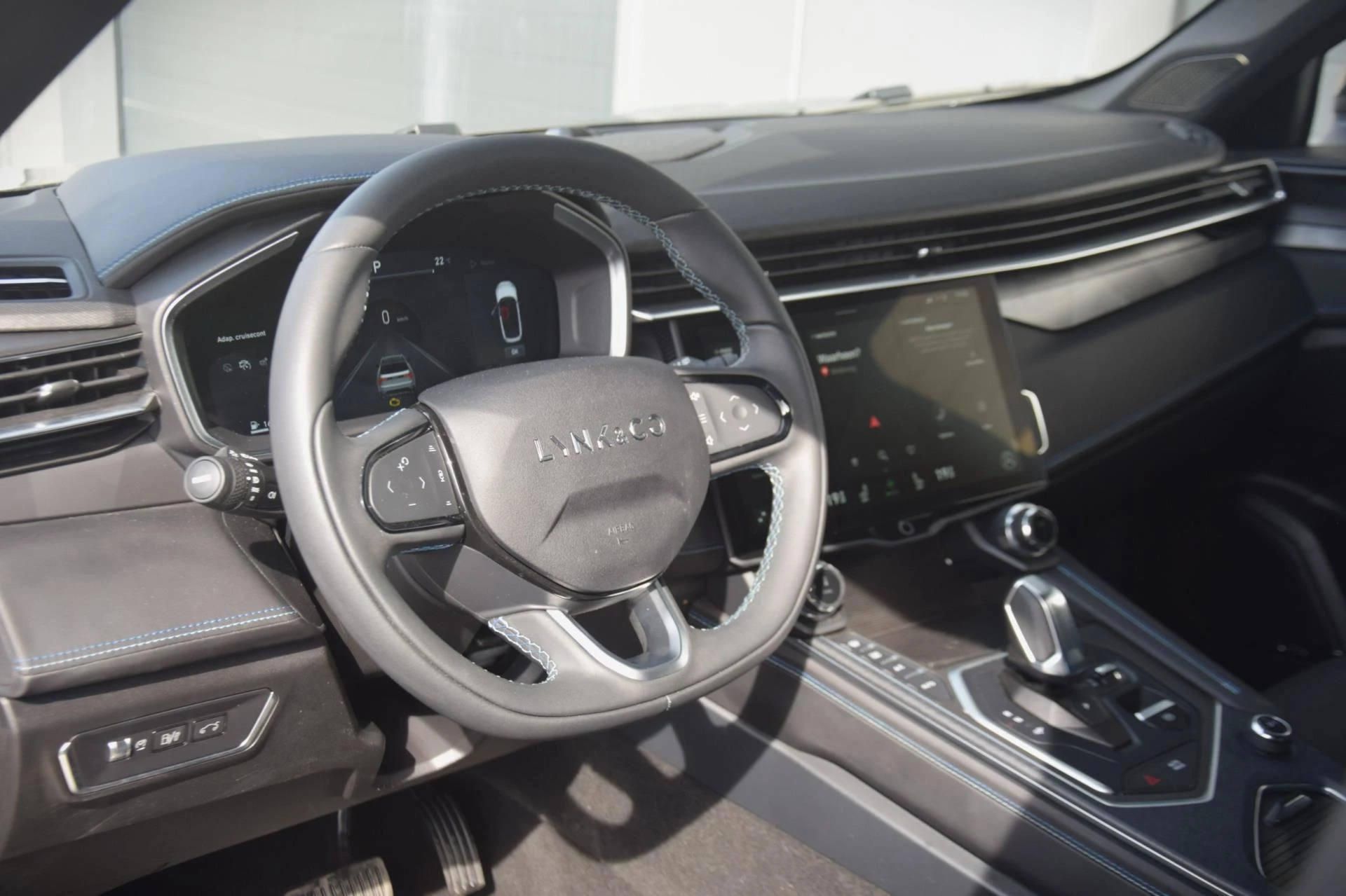 Hoofdafbeelding Lynk & Co 01