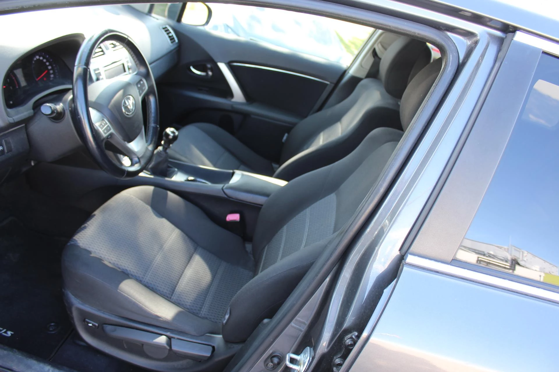 Hoofdafbeelding Toyota Avensis