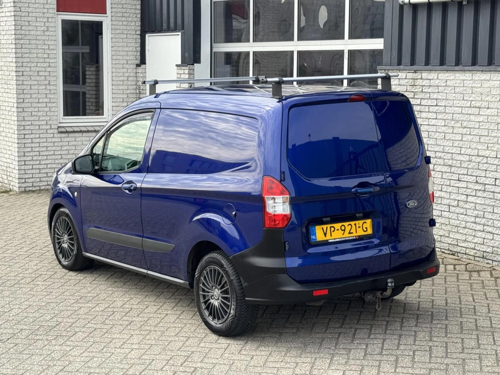 Hoofdafbeelding Ford Transit Courier