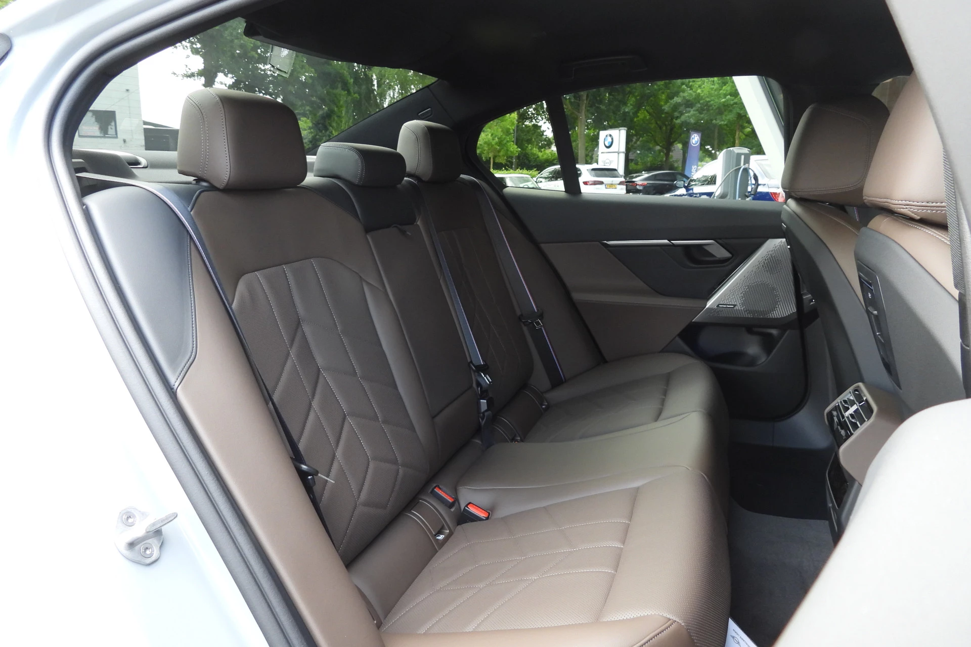 Hoofdafbeelding BMW i5