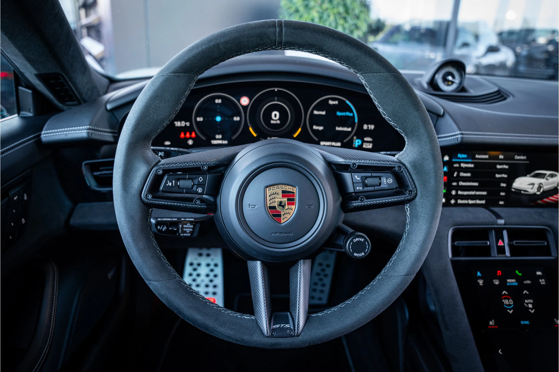 Hoofdafbeelding Porsche Taycan
