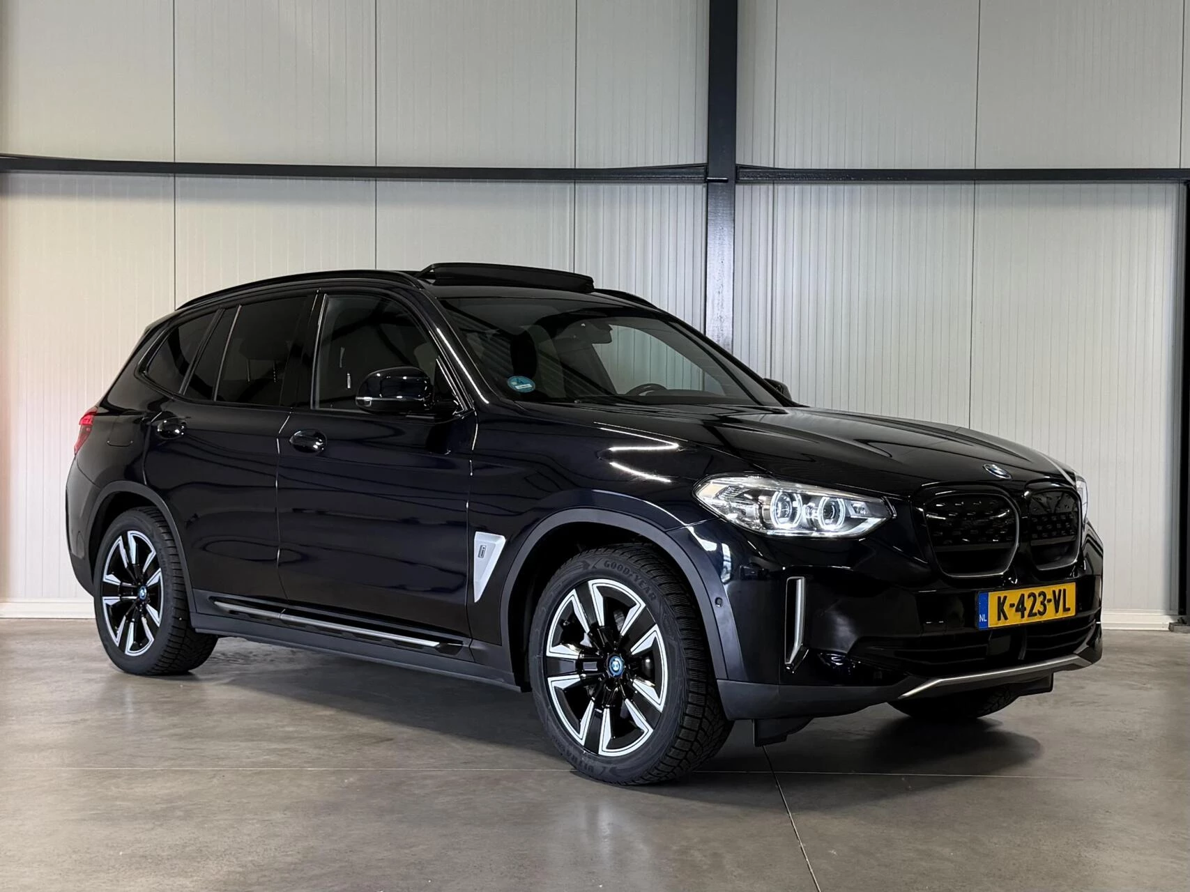 Hoofdafbeelding BMW iX3