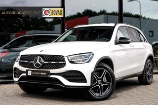Hoofdafbeelding Mercedes-Benz GLC Mercedes-Benz GLC-klasse 300e 4MATIC AMG - MEMORY - 360 CAM - CARPLAY GLC300
