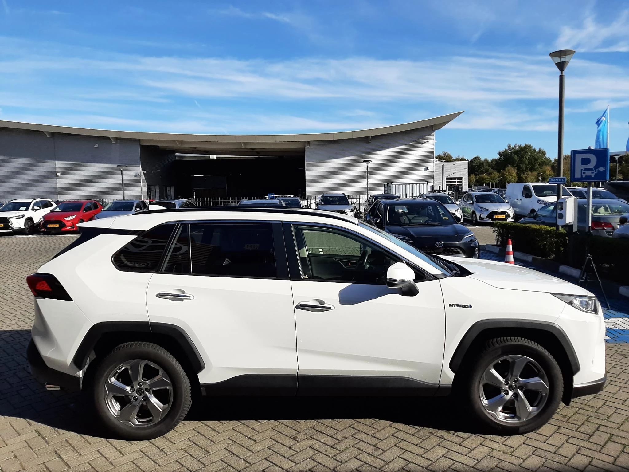 Hoofdafbeelding Toyota RAV4