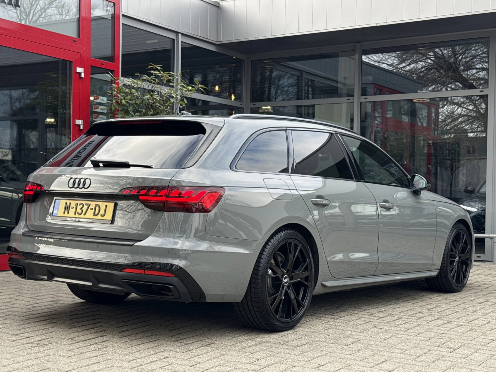 Hoofdafbeelding Audi A4