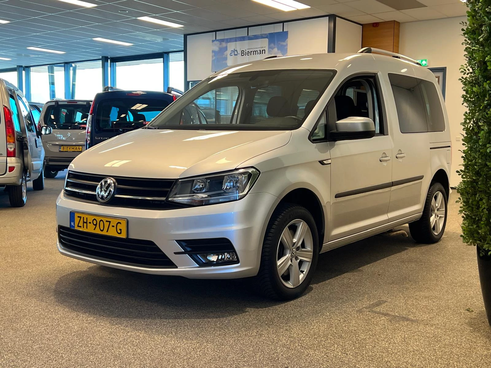 Hoofdafbeelding Volkswagen Caddy