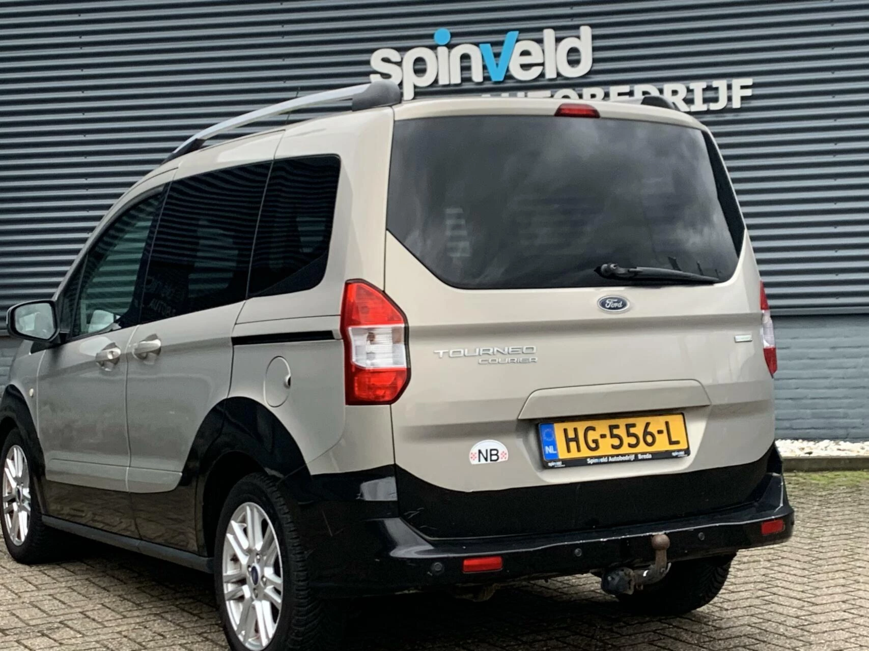 Hoofdafbeelding Ford Tourneo Courier