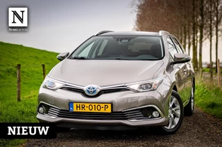 Toyota Auris 1.8 Hybrid Executive |Nap |Pano |Navi |Camera