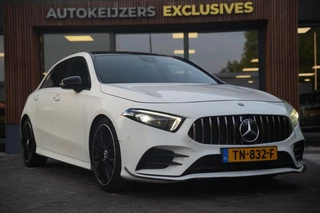 Mercedes-Benz A-klasse 200 Launch Edition Premium Plus AMG panoramadak AMBIENT Apple Carplay Brake assist Camera Multimedia Getint glas 19"L.M. Cruise Navi