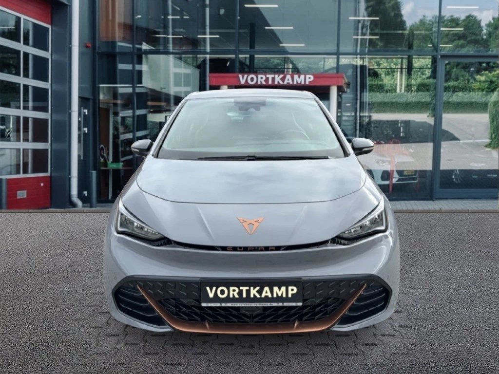 Hoofdafbeelding CUPRA Born