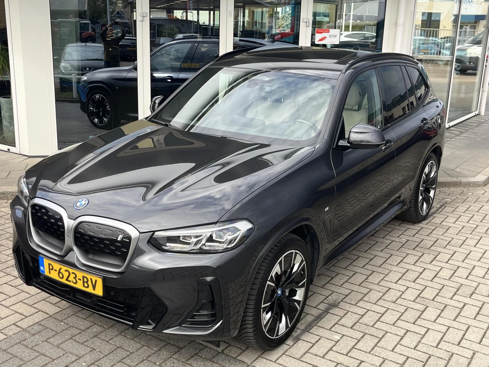 Hoofdafbeelding BMW iX3